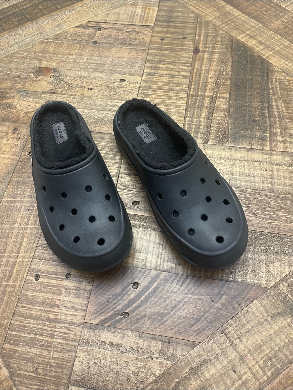 Crocs Freesail Fleece Lined Mules Clogs Black Women's Size 9